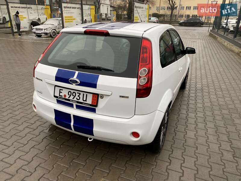 Хэтчбек Ford Fiesta 2007 в Черновцах