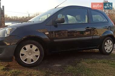 Хэтчбек Ford Fiesta 2006 в Ровно