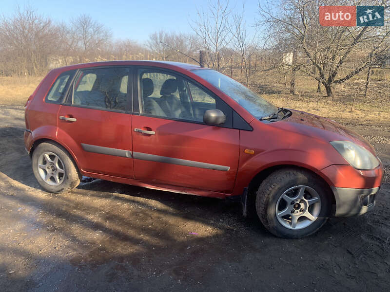 Хэтчбек Ford Fiesta 2008 в Днепре