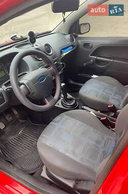 Хэтчбек Ford Fiesta 2007 в Киеве