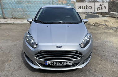 Седан Ford Fiesta 2015 в Одессе