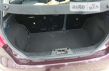Хэтчбек Ford Fiesta 2010 в 