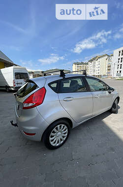 Хэтчбек Ford Fiesta 2011 в Стрые