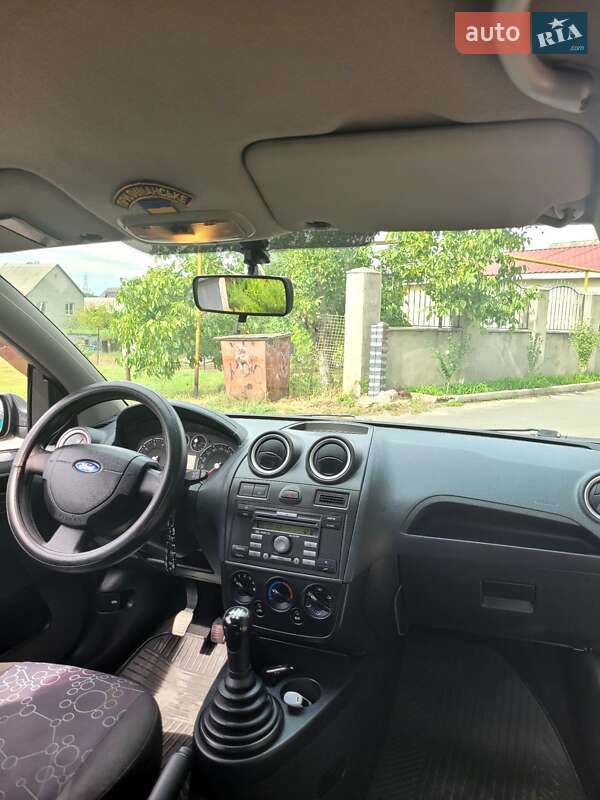 Хэтчбек Ford Fiesta 2006 в Одессе