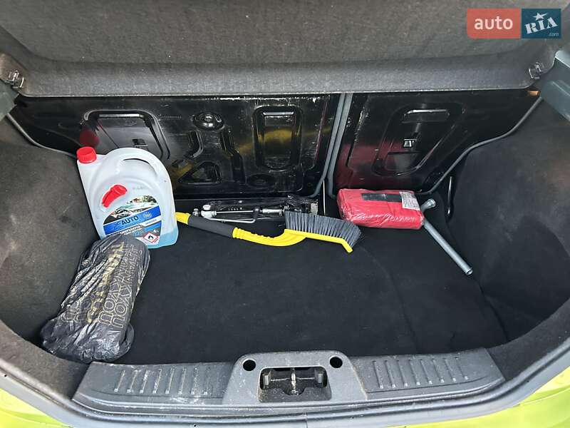 Хетчбек Ford Fiesta 2008 в Луцьку