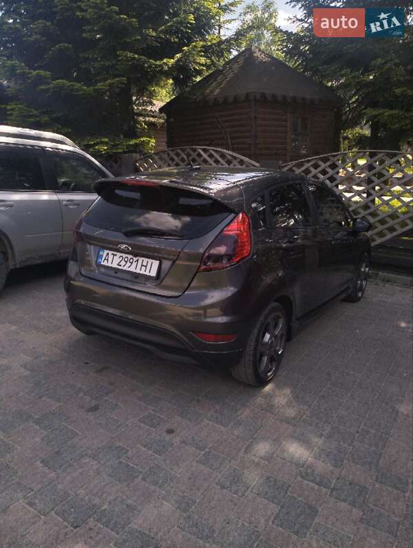 Хетчбек Ford Fiesta 2018 в Івано-Франківську