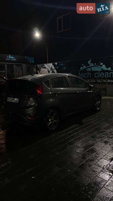 Хетчбек Ford Fiesta 2018 в Івано-Франківську