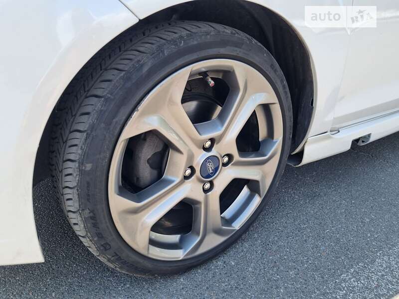 Хэтчбек Ford Fiesta 2019 в Киеве