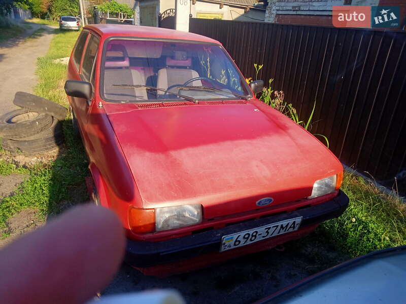 Хетчбек Ford Fiesta 1983 в Лубнах