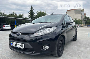 Седан Ford Fiesta 2012 в Староконстантинове