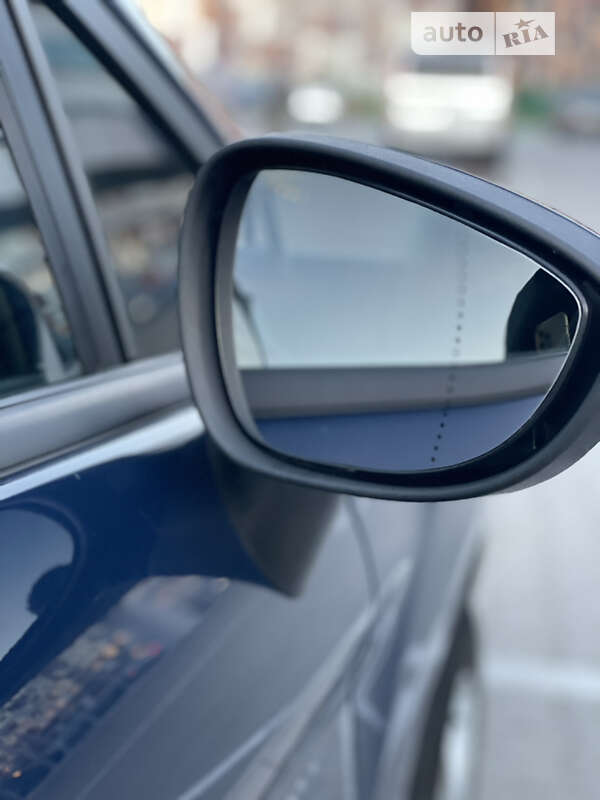 Хэтчбек Ford Fiesta 2015 в Киеве