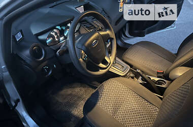 Хэтчбек Ford Fiesta 2019 в 