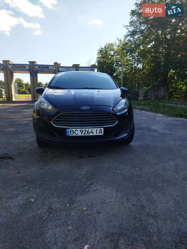 Седан Ford Fiesta 2017 в Золочеве