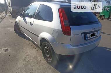 Хэтчбек Ford Fiesta 2004 в Киеве