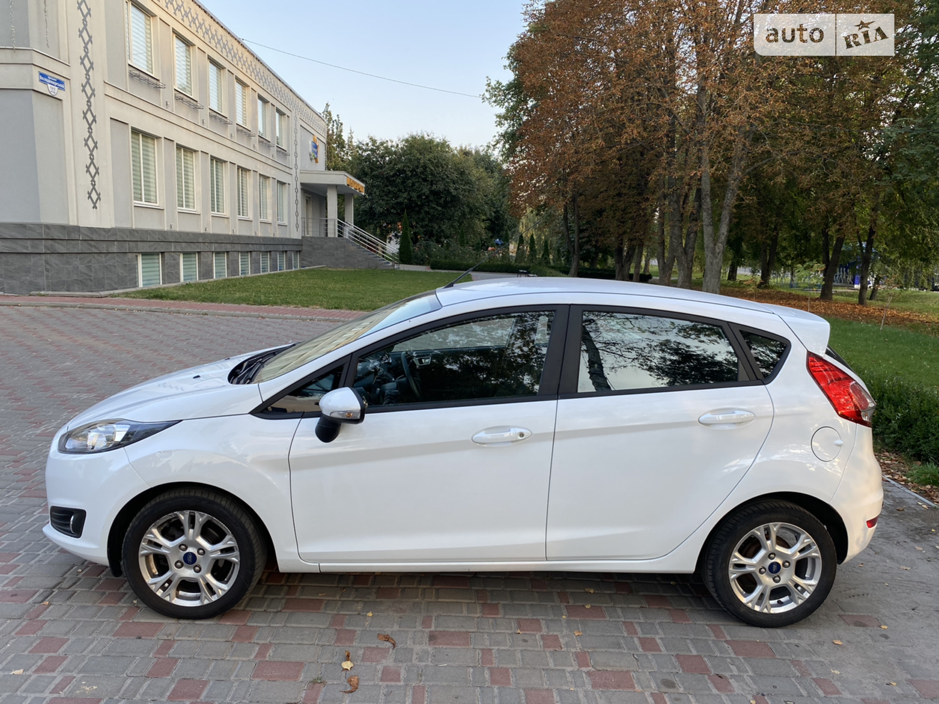 2015 Ford Fiesta - мініатюра 4