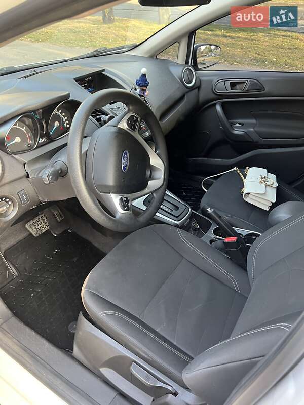 Седан Ford Fiesta 2019 в Днепре