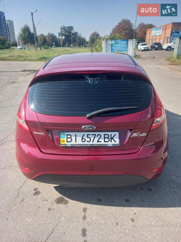 Хэтчбек Ford Fiesta 2011 в Полтаве
