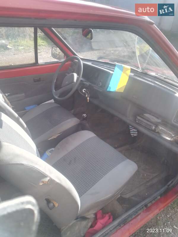 Хэтчбек Ford Fiesta 1987 в Кривом Озере