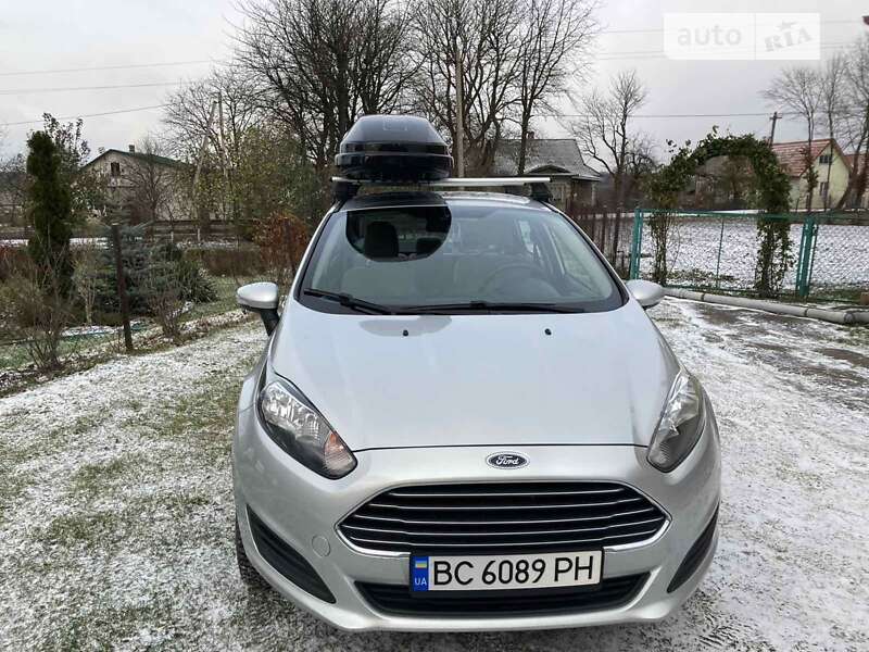 Седан Ford Fiesta 2018 в Львові