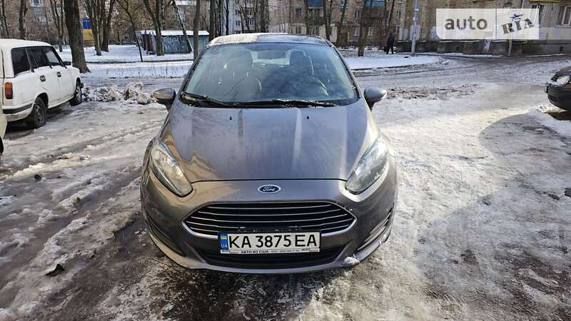 Хетчбек Ford Fiesta 2014 в Києві