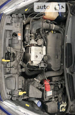 Хэтчбек Ford Fiesta 2014 в 
