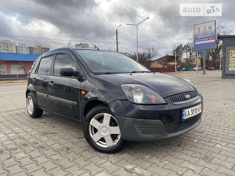 Хэтчбек Ford Fiesta 2008 в Ирпене