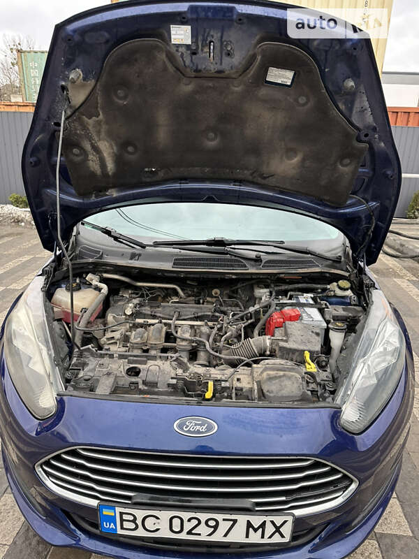 Седан Ford Fiesta 2016 в Львове