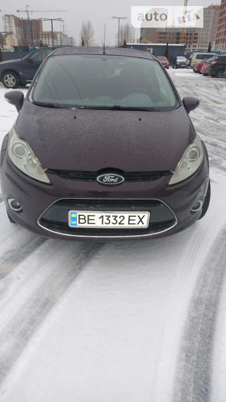 Хэтчбек Ford Fiesta 2010 в Буче