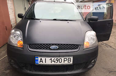 Хэтчбек Ford Fiesta 2006 в Киеве