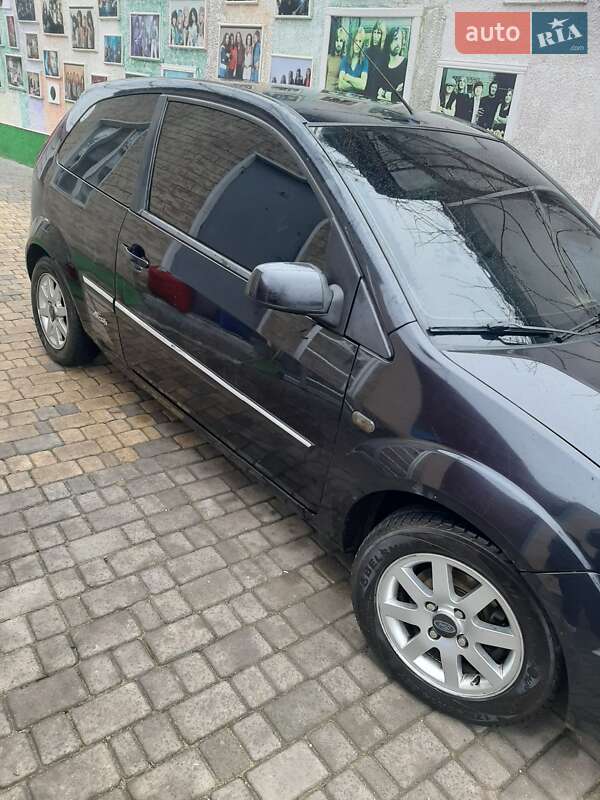 Хэтчбек Ford Fiesta 2007 в Одессе
