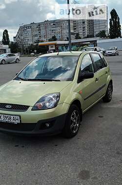 Хэтчбек Ford Fiesta 2005 в Харькове