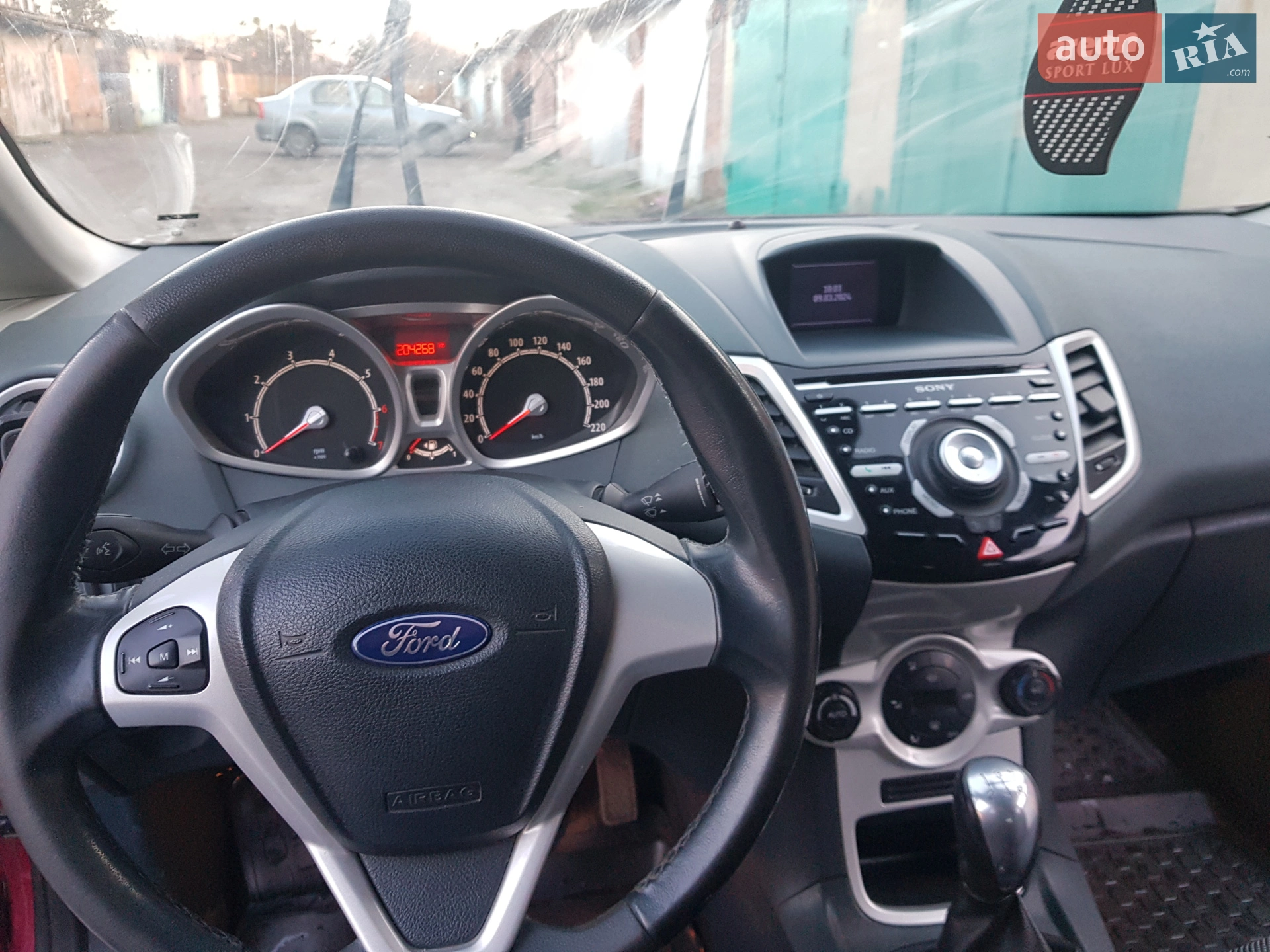 2010 Ford Fiesta - мініатюра 5