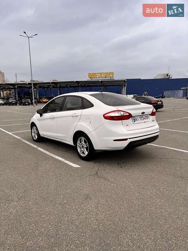 Седан Ford Fiesta 2017 в Броварах