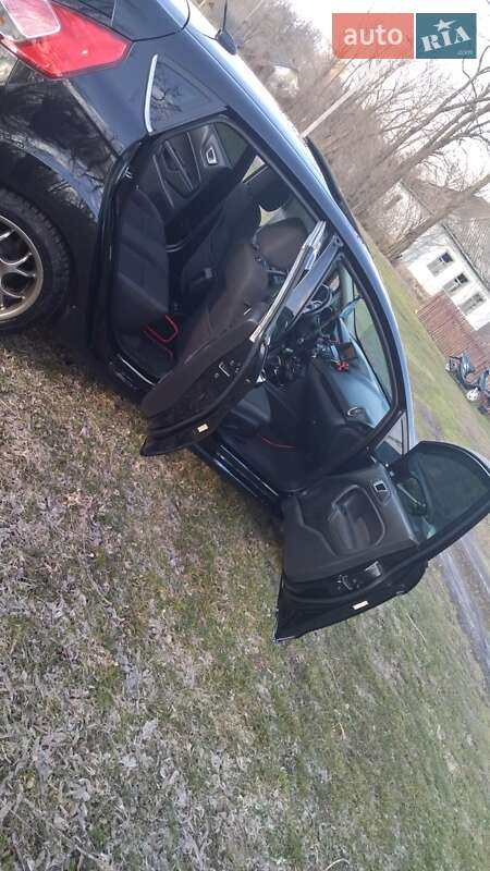 Хэтчбек Ford Fiesta 2014 в Пирятине