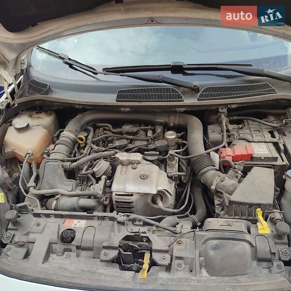 Хэтчбек Ford Fiesta 2013 в Киеве
