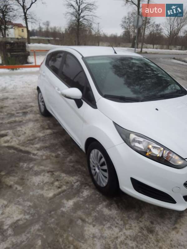 Хэтчбек Ford Fiesta 2013 в Днепре фото 3 Хэтчбек Ford Fiesta 2013 в Днепре