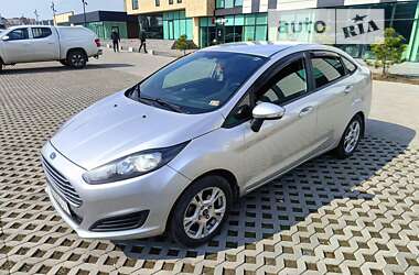 Седан Ford Fiesta 2015 в Хмельницком