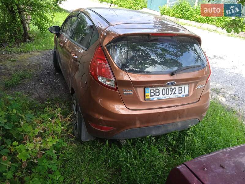 Хэтчбек Ford Fiesta 2013 в Днепре