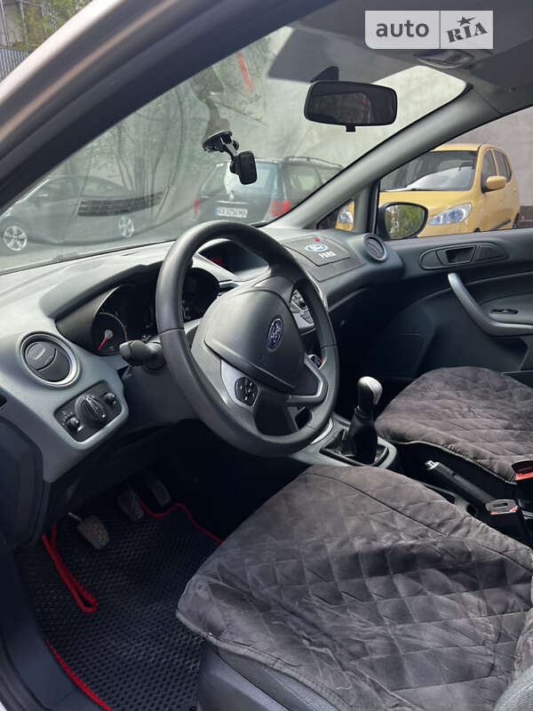Хэтчбек Ford Fiesta 2010 в Львове фото 13 Хэтчбек Ford Fiesta 2010 в Львове