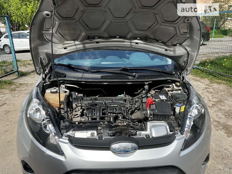 Хэтчбек Ford Fiesta 2010 в Львове фото 21 Хэтчбек Ford Fiesta 2010 в Львове
