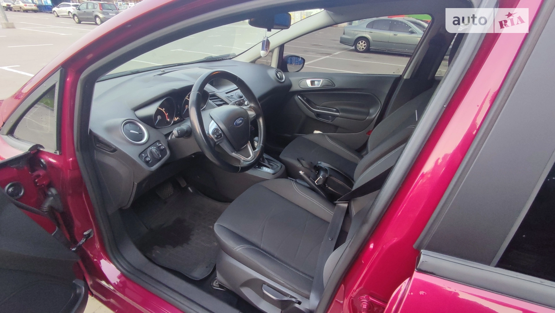 2013 Ford Fiesta - мініатюра 9