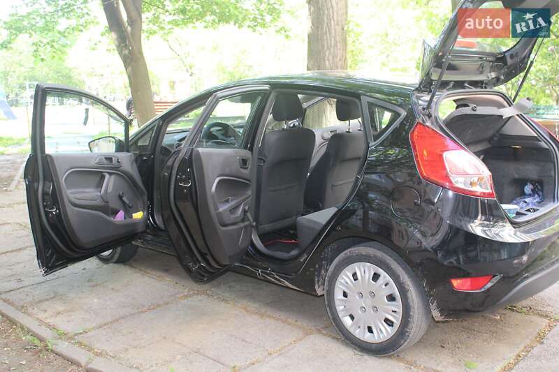 Хэтчбек Ford Fiesta 2017 в Николаеве