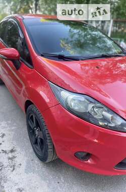 Хетчбек Ford Fiesta 2010 в Києві