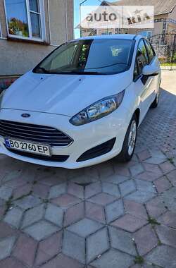 Хэтчбек Ford Fiesta 2014 в Чорткове