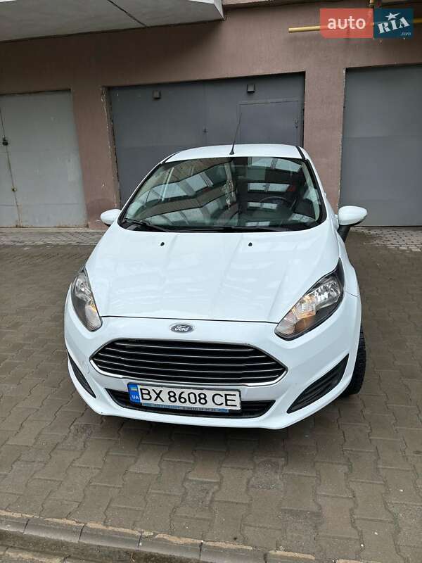 Хэтчбек Ford Fiesta 2014 в Хмельницком