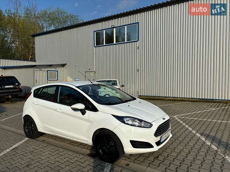Хэтчбек Ford Fiesta 2014 в Хмельницком