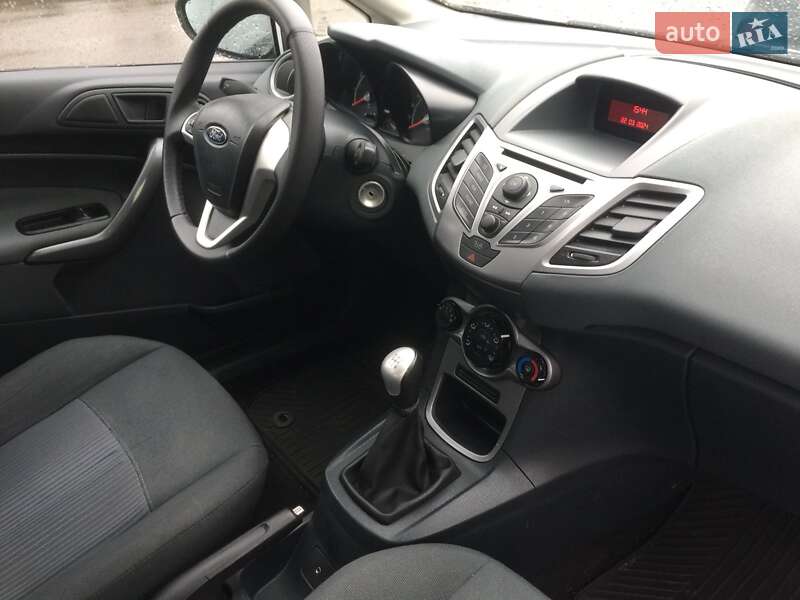 Хетчбек Ford Fiesta 2011 в Києві