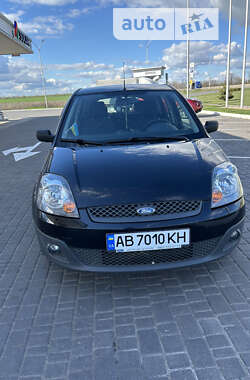 Хэтчбек Ford Fiesta 2008 в Врадиевке