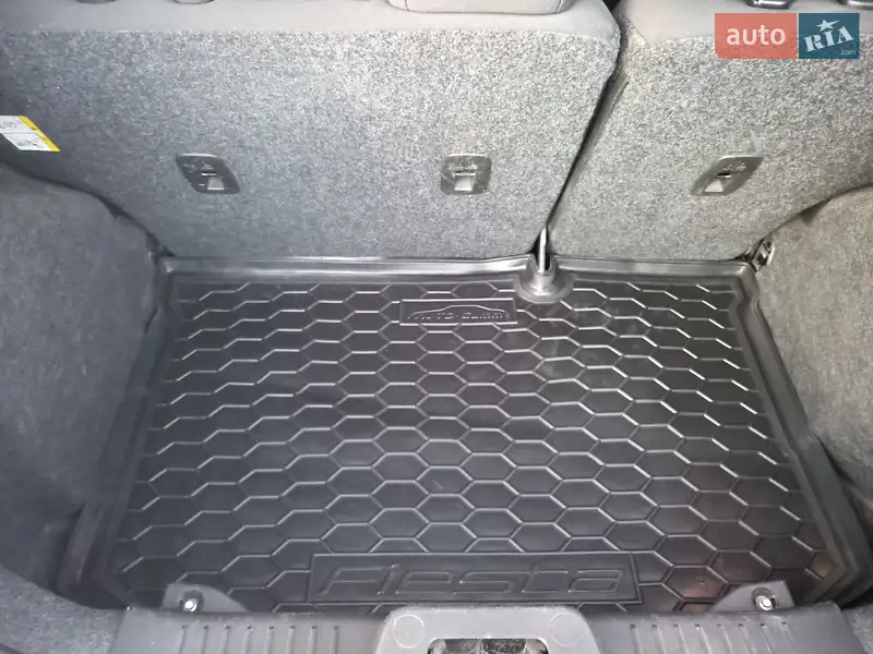 Ford Fiesta 2018 VIN 3FADP4EJ0KM113653 фото оголошення 11 з 62