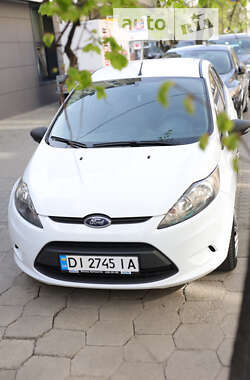 Хетчбек Ford Fiesta 2012 в Івано-Франківську